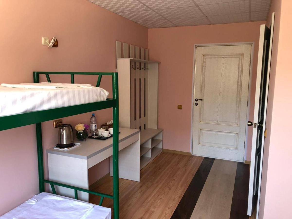 Hostel Mandarin Aktau  Eksteriør bilde